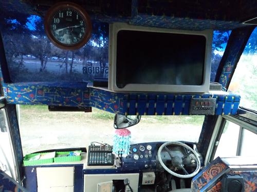 Isuzu ป้าย 30  ขนาด 32 ที่นั่ง