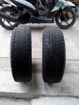 ขายยาง 225/75/15 2 เส้น คนล่ะลาย สภาพดอกดี ขายยาง 225/75/15 2 เส้น คนล่ะลาย สภาพดอกดี