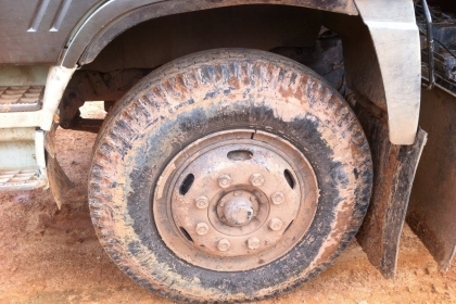 ขาย 10ล้อ2เพลาดั๊ม สภาพสวยๆเดิมๆ HINO FM3MNKD เครื่องเดิมM10C 240HP แห้งดี แรงจริงไม่เยิ้ม เกียร์เดิมๆ ช่วงล่างแน่น คัสซีสวยไม่ผุไม่ดาม กระบะดั๊มเหล็กสหมิตรสภาพสวยไม่มีผุ ยางสวย10เส้น หัวบางภายในสวยคอนโซลครบ แอร์ กระจกไฟฟ้า พ.พาวเวอร์ ทริฟฟี่ ระบบลากจูงคร