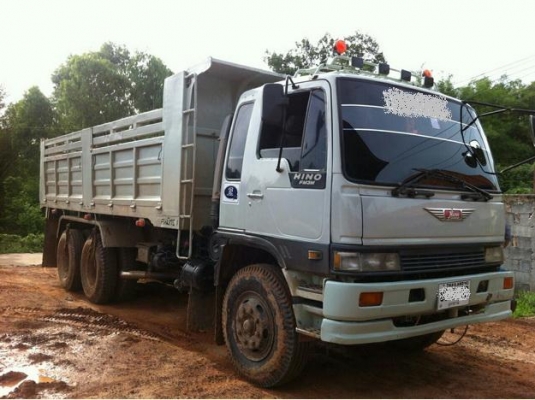 ขาย 10ล้อ2เพลาดั๊ม สภาพสวยๆเดิมๆ HINO FM3MNKD เครื่องเดิมM10C 240HP แห้งดี แรงจริงไม่เยิ้ม เกียร์เดิมๆ ช่วงล่างแน่น คัสซีสวยไม่ผุไม่ดาม กระบะดั๊มเหล็กสหมิตรสภาพสวยไม่มีผุ ยางสวย10เส้น หัวบางภายในสวยคอนโซลครบ แอร์ กระจกไฟฟ้า พ.พาวเวอร์ ทริฟฟี่ ระบบลากจูงคร