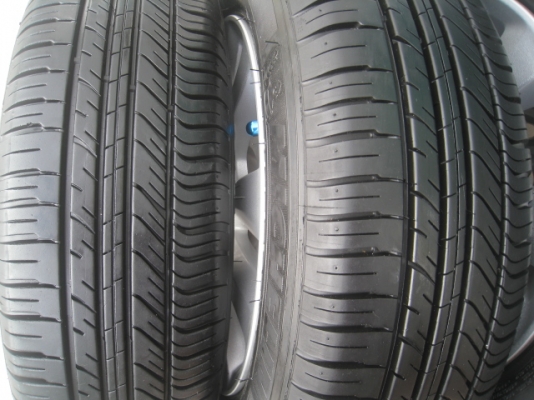 ขายล้อแม็ก Honda city 15"x5.5" et 45 4รู100 + ยางปี 4412  (081-3747940)