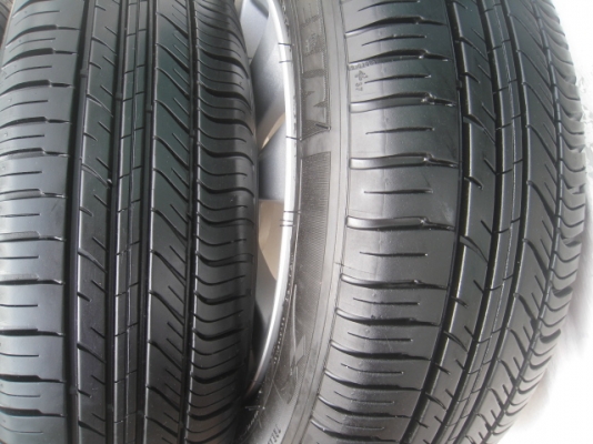 ขายล้อแม็ก Honda city 15"x5.5" et 45 4รู100 + ยางปี 4412  (081-3747940)