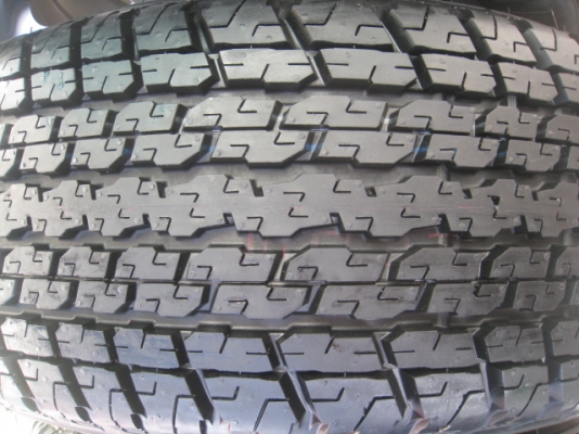 ขายล้อแม็ก All New Isuzu d-max 17"x7" et33 6รู139 +ยางปี 1513 ครับ  (081-3747940)