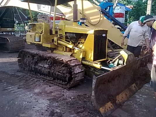 ขายแทรกเตอร์KOMATSU D20p-5 เอกสารอิมวอย สภาพสวยพร้อมใช้ ราคาต่อรองได้ ติดต่อได้ที่คุณ อ๊อฟ พิจิตร 086-737-9991 ขายแทรกเตอร์KOMATSU D20p-5 เอกสารอิมวอย สภาพสวยพร้อมใช้ ราคาต่อรองได้ ติดต่อได้ที่คุณ อ๊อฟ พิจิตร 086-737-9991