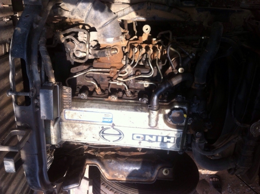 ขาย 6ล้อ ช่วงยาว 5ม. HINO FB4JGKA 140 ห้างแท้ปี40 เครื่องเดิม JO5C 140HP แห้งๆแรงดี ไม่เยิ้ม ช่วงล่างแน่นคัสซีสวย กระบะคอกเหล็กกล่อง ยาว5ม.สภาพสวย ไม่มีผุ ยางดี6เส้น หัวบางเดิมภายในสวยคอนโซลครบ แอร์ พ.พาวเวอร์ ทริฟฟี่ พร้อมใช้ พร้อมลุยงาน ราคาต่อรองได้ครั