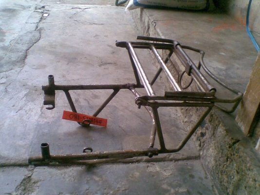 ตระแกรงหลัง 2ชั้นพับได้ งานเก่า หนัก -  นัดเชียงใหม่