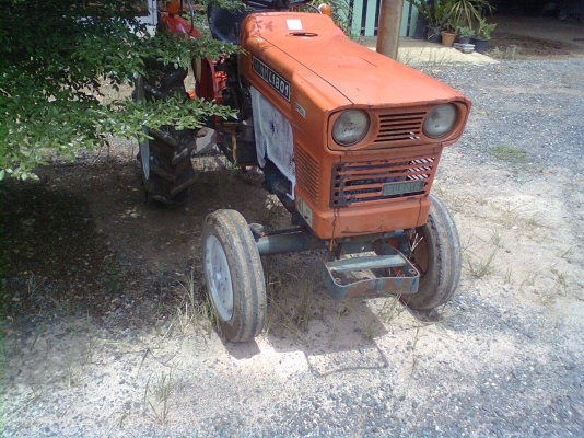 ขายรถไถ  KUBOTA  1801  แรง ครับ  พร้อมใช้งาน