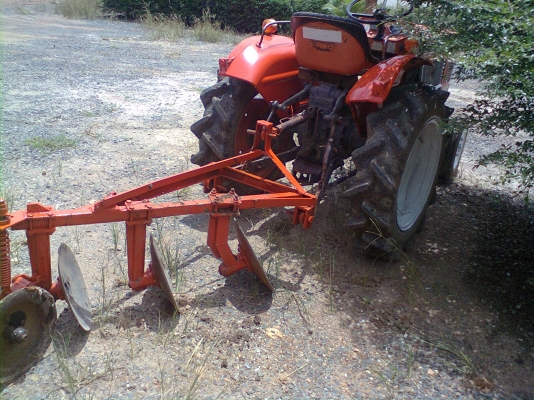 ขายรถไถ  KUBOTA  1801  แรง ครับ  พร้อมใช้งาน