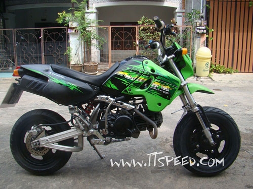 KSR สีเขียวลาย 5.5 ปี53 รถบ้านเครื่องเดิมๆมีของแถม