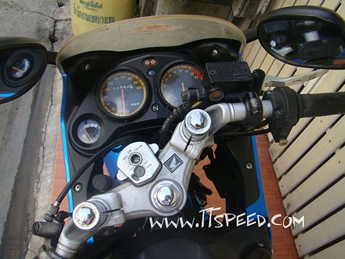 CBR 150 ไมล์เหลืองมือเดียวปี 49 CBR 150 ไมล์เหลืองมือเดียวปี 49