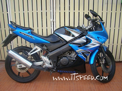 CBR 150 ไมล์เหลืองมือเดียวปี 49 CBR 150 ไมล์เหลืองมือเดียวปี 49