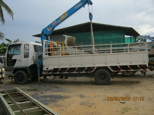 ขายรถบรรทุกไม่มีเครนหกล้อฮีโน่FD175B เครื่อง 185 แรงม้าHO7C รถประกอบนะ