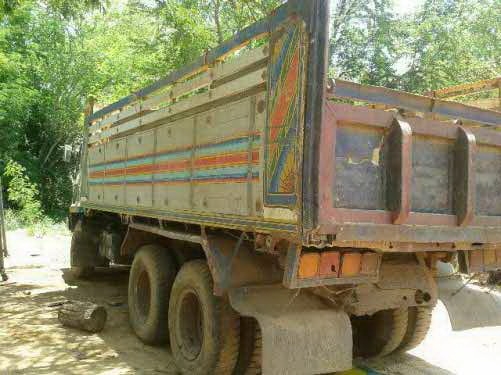 ขายรถ10ล้อ2เพลาดั้ม MITSU FN527 MA เครื่องดี คัสชีศ์สวย ยางดีบ้างไม่ดีบ้างครับ