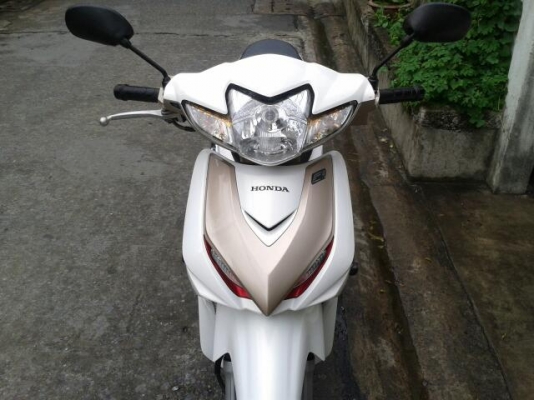 ขาย Wave Auto ปี53 เดือน5 (12xxx km.)