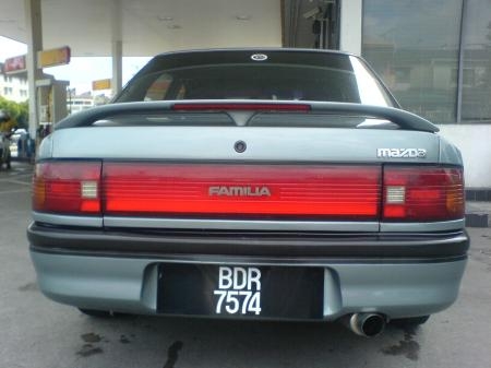ไฟท้ายรถยนต์เก๋งมาสด้า familia