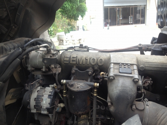 ขายสิบล้อ HINO FL227 1เพลา เครื่อง EM100 220แรง บรรทุกตู้เปียกแสตนเหรด สภาพตามรูป เครื่องดีแห้งแน่น เกียรเดิมดี รถพร้อม รถสวยมากๆเจ้าของดูแลอย่างดี ทะเบียนหมด57 รถเดิมๆ สีบาง คัซซีไม่มีผุ ยางดีทุกเส้น  890,000.- อู่ช่างหน่อง 082-028-2888
