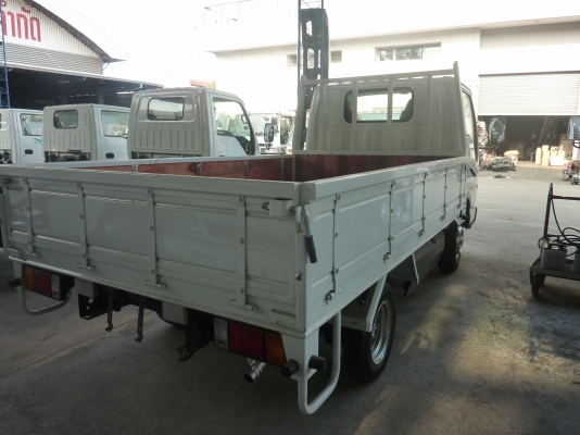 ISUZU NKR การ์ตุน 100 HP 4 สูบ  LPG + กระบะไม้คาร์โก้ ป้ายเล็กไม่ติดเวลา