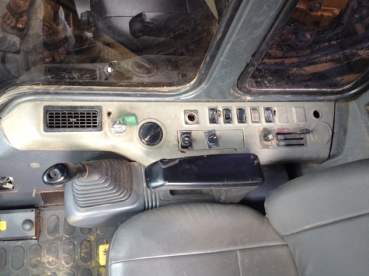 ต้องการขาย โคมัสสุ Komassu PC200-6ต่อรองราคาได้ครับ ต้องการขาย โคมัสสุ Komassu PC200-6ต่อรองราคาได้ครับ