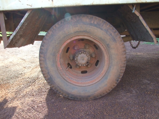 ขาย 6 ล้อท้ายลาด หางไฮดรอลิคบรรทุกรถเกี่ยวข้าว-แบคโฮเล็ก ขาย 6 ล้อท้ายลาด หางไฮดรอลิคบรรทุกรถเกี่ยวข้าว-แบคโฮเล็ก