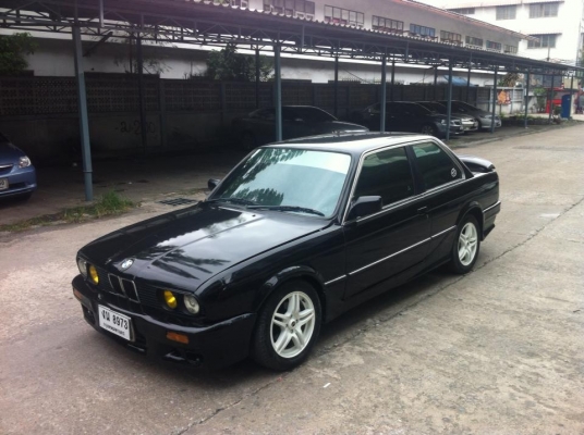 ขายE30 2ประตู วางSR20หลังหัก ติดแก๊สLPGประหยัดๆ ดิสเบรค4ล้อ แม็กLENSO เครื่องเสียงชุดใหญ่ สีสวยๆ