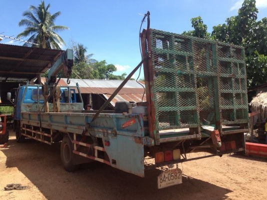 ขาย 6ล้อ ติดเครน 4ตัน ISUZU ROCKY FRR 195HP เครื่อง6HE1 195 แห้งดีไม่เยิ้ม ช่วงล่างคัสซีสวยไม่ผุไม่ดามกระบะเหล็กยาว7ม.พร้อมหางไฮดรอลิค สภาพดีไม่ผุ ยาง8.25ดี6เส้น หัวบางภายในสวยคอนโซลครบ แอร์เย็น เบรคทริฟฟี่ พร้อมเครนUNIC 4ตัน 3ปลอกชัก สภาพดีไม่มีปะไมีมีดา
