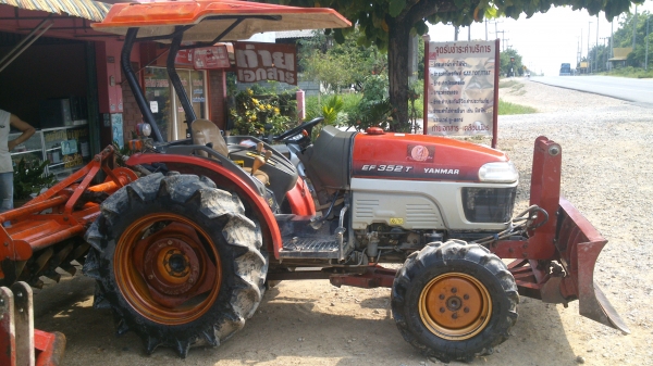 ขาย รถไถนา ยันม่าร์ EF 352T พร้อมอุปกรณ์