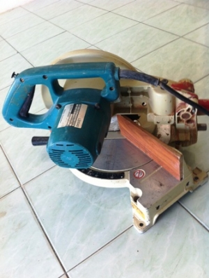 เครื่องตัดองศาMakitaรุ่นLS1040สภาพดี ราคาถูกๆ เครื่องตัดองศาMakitaรุ่นLS1040สภาพดี ราคาถูกๆ