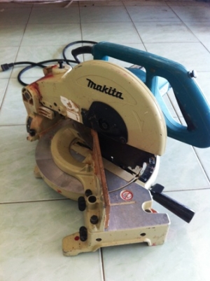เครื่องตัดองศาMakitaรุ่นLS1040สภาพดี ราคาถูกๆ