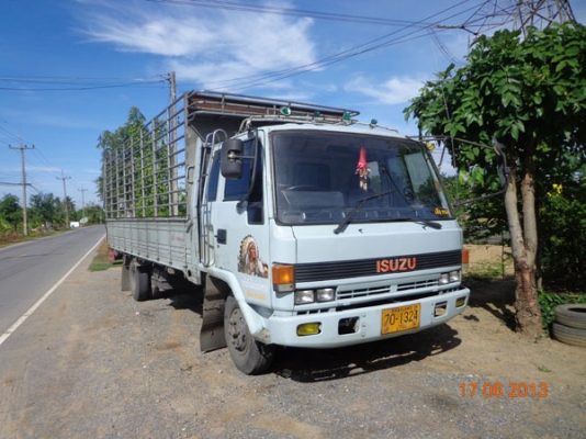 ISUZU ROCKY FRR รถประกอบ เครื่อง 175 แรงม้า 6BG1 พวงมาลัยพาวเวอร์ เบรกทิฟฟี่ แอร์ครบ กระบะคาร์โก้ คอ