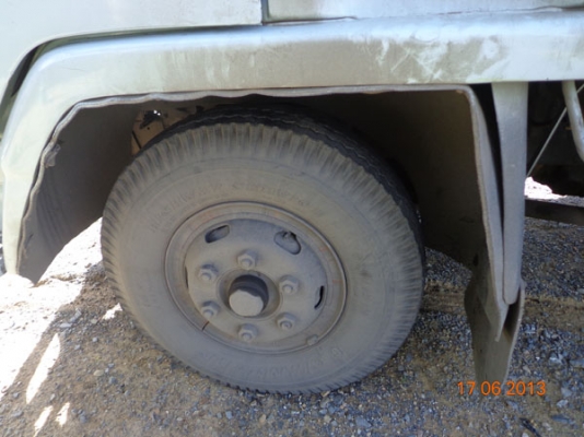 ISUZU ROCKY FRR รถประกอบ เครื่อง 175 แรงม้า 6BG1 พวงมาลัยพาวเวอร์ เบรกทิฟฟี่ แอร์ครบ กระบะคาร์โก้ คอ