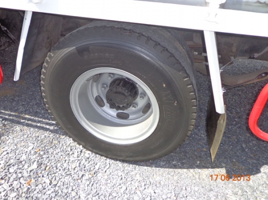 ISUZU ROCKY FTR NR เครื่อง 195 แรงม้า 6HE1 พวงมาลัยพาวเวอร์ เบรกทิฟฟี่ แอร์ครบ ตู้บรรทุก 10บาน มีเสา