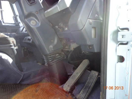 ISUZU ROCKY FTR NR เครื่อง 195 แรงม้า 6HE1 พวงมาลัยพาวเวอร์ เบรกทิฟฟี่ แอร์ครบ ตู้บรรทุก 10บาน มีเสา