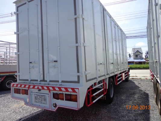 ISUZU ROCKY FTR NR เครื่อง 195 แรงม้า 6HE1 พวงมาลัยพาวเวอร์ เบรกทิฟฟี่ แอร์ครบ ตู้บรรทุก 10บาน มีเสา ISUZU ROCKY FTR NR เครื่อง 195 แรงม้า 6HE1 พวงมาลัยพาวเวอร์ เบรกทิฟฟี่ แอร์ครบ ตู้บรรทุก 10บาน มีเสา