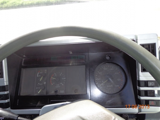 ISUZU ROCKY FTR NR เครื่อง 195 แรงม้า 6HE1 พวงมาลัยพาวเวอร์ เบรกทิฟฟี่ แอร์ครบ ตู้บรรทุก 10บาน มีเสา