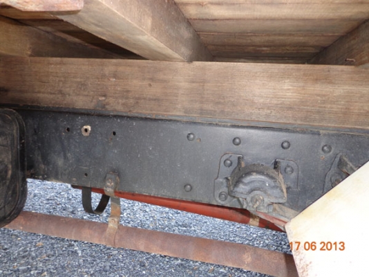 ISUZU ROCKY FRR รถประกอบ เครื่อง 175 แรงม้า 6BG1 พวงมาลัยพาวเวอร์ เบรกทิฟฟี่ กระบะคาร์โก้ คอกสูง ยาว