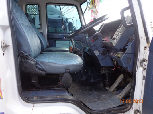 ISUZU ROCKY FRR รถประกอบ เครื่อง 175 แรงม้า 6BG1 พวงมาลัยพาวเวอร์ เบรกทิฟฟี่ กระบะคาร์โก้ คอกสูง ยาว