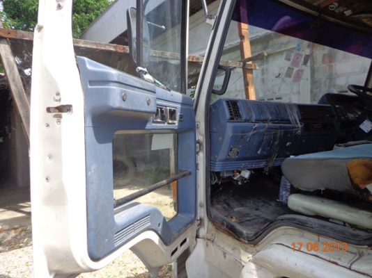 ISUZU ROCKY FRR รถประกอบ เครื่อง 195 แรงม้า 6HE1 พวงมาลัยพาวเวอร์ เบรกทิฟฟี่ กระบะพื้นเรียบ ยาว 6ม. 