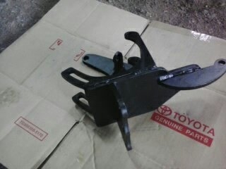 รับสั่งทำ ขายึดคอมแอร์ ใส่ดัทสัน เครื่อง J13 J15 ใส่คอม 507-508 ครับ รับสั่งทำ ขายึดคอมแอร์ ใส่ดัทสัน เครื่อง J13 J15 ใส่คอม 507-508 ครับ