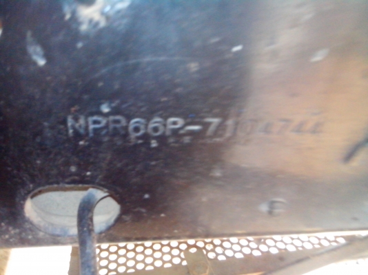 ขาย NPR 135 หล่อๆครับรถผมเองครับไม่ค่อยใด้ใช่