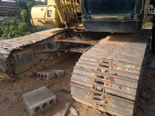 รถแบคโฮ CAT  320C  ( รถทำงาน 1x,xxx. ซม. )  สนใจติดต่อ 081 - 6079515