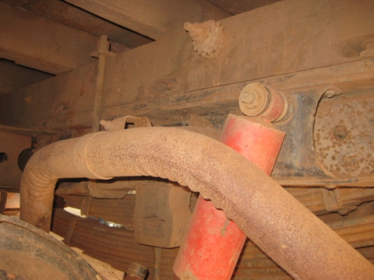 ISUZU  NPR 115 แรง ปี 36  เครื่อง 4BD1 หน้า F เฟืองหลัง F ยาง 825 เสริมแหนบ