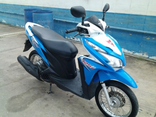 ฝากขายHONDA คลิก125iตัวใหม่ครับ15900สนใจ0853647170