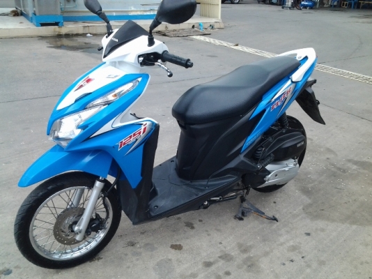 ฝากขายHONDA คลิก125iตัวใหม่ครับ15900สนใจ0853647170