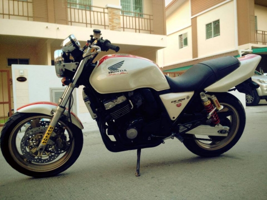 ขาย cb400 ปี98 รุ่นฉลอง50ปี หายาก อินวอยสรรพสามิต สวยๆ