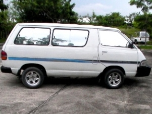 ขายรถตู้เล็กโตโยต้า Liteace เครื่องดีเซล 2C ขายรถตู้เล็กโตโยต้า Liteace เครื่องดีเซล 2C