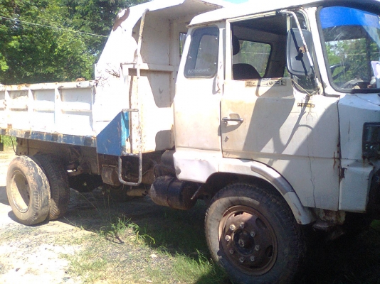 ขายรถดั้มหกล้อฮีโน่ ยาง9.00 ราคา190000บาท