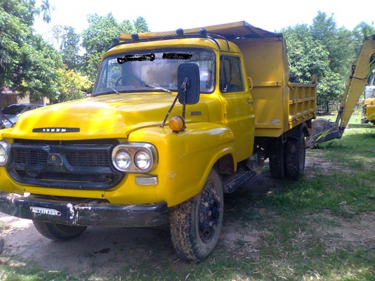 ขายรถหกล้อดั้มเครื่อง6bb1เล่มทะเบียนเต็มมี2คัน