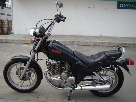 YAMAHA XS SPECIAL 400 CC.