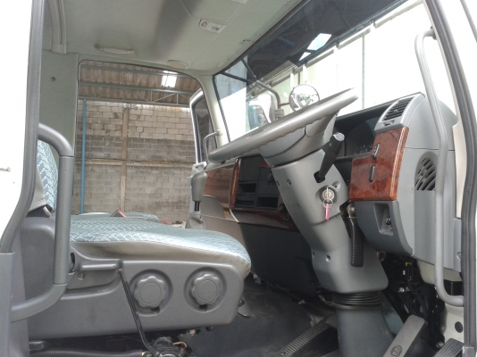 6 ล้อหัวลาก มิตซู ฟูโซ่ 240 แรง  ขายพร้อมหางกางปลา