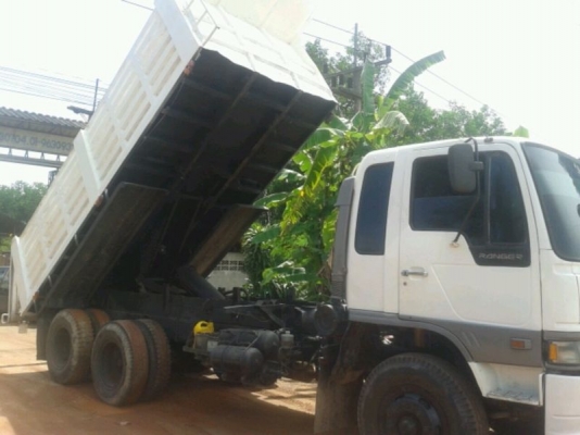 รถฮีโน่ 10 ล้อดั้ม เปลื่ยนเครื่อง HO7C  187 แรงม้า  สนใจติดต่อ 081 - 6079515